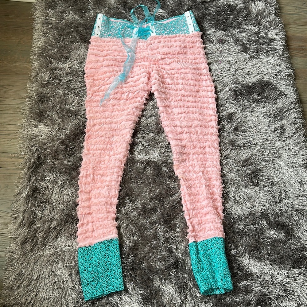Custom pink bloomer leggings